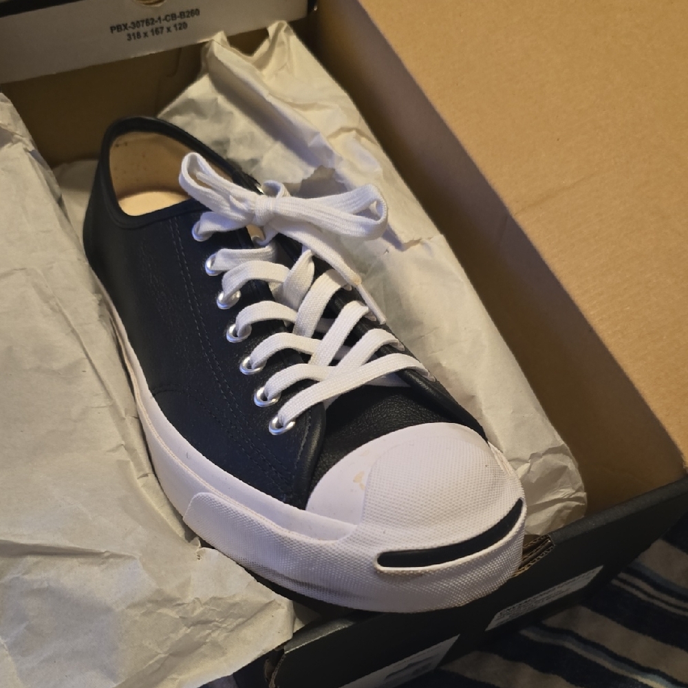 Converse Men's Navy and White Sneakers